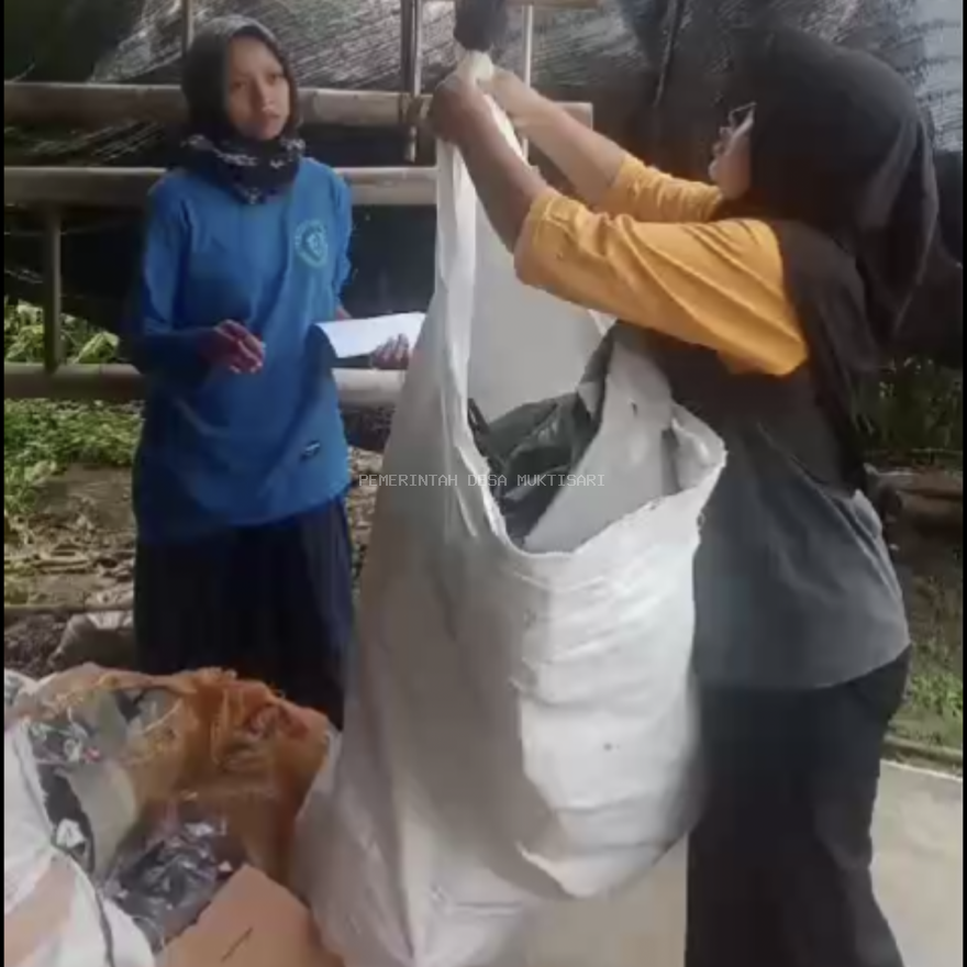 BANK SAMPAH BERKAH BARENG 2 PERINGATI HARI SAMPAH INGATKAN MASYARAKAT PEDULI LINGKUNGAN