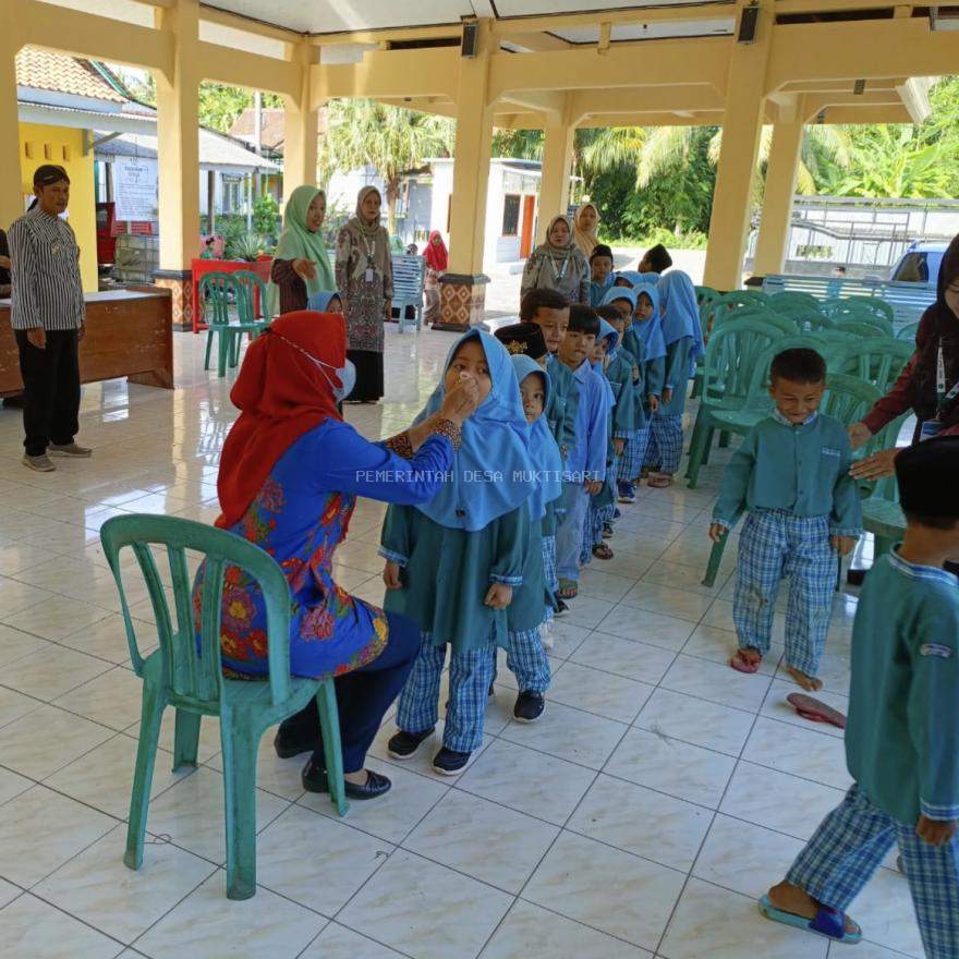 SUKSESKAN SUB PIN POLIO PEMERINTAH DESA MUKTISARI GELAR IMUNISASI PUTARAN KEDUA SASAR RATUSAN ANAK