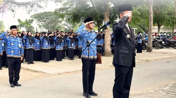 PEMDES MUKTISARI IKUTI UPACARA PENGIBARAN BENDERA MERAH PUTIH PERINGATI HARI LAHIR PANCASILA 